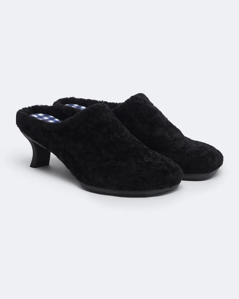 Loewe Mules Dive aus Shearling Schwarz