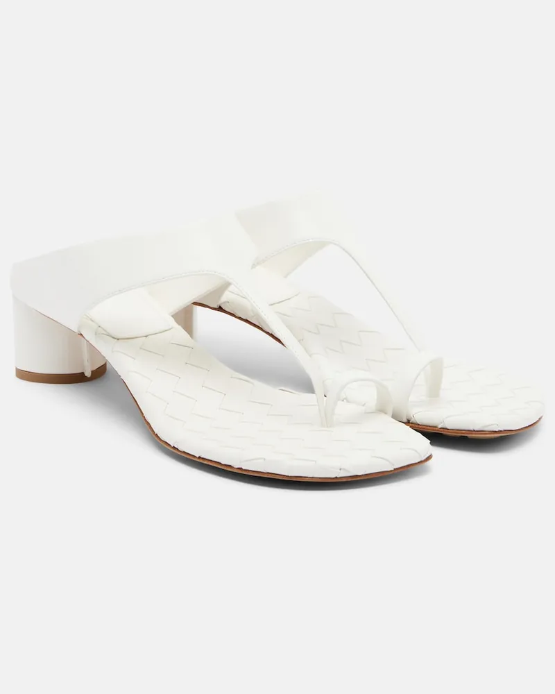 Bottega Veneta Sandalen Livia aus Leder Weiß