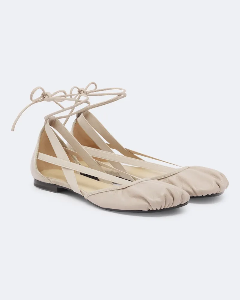 Christophe Lemaire Ballerinas Pedille aus Leder Beige