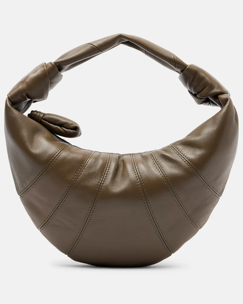 Christophe Lemaire Schultertasche Force Croissant Mini aus Leder Grün