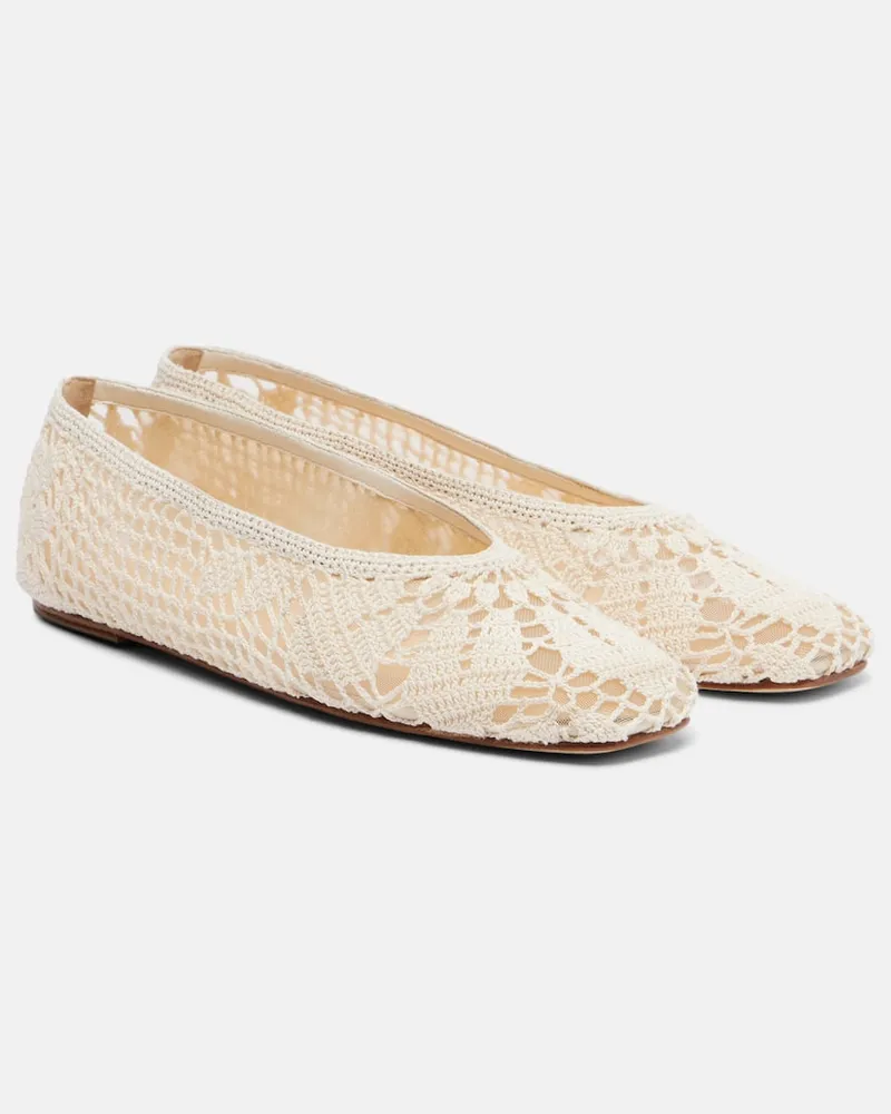 Magda Butrym Ballerinas aus Häkelstrick Weiß