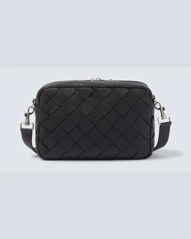 Bottega Veneta Crossbody Bag Intrecciato aus Leder Schwarz