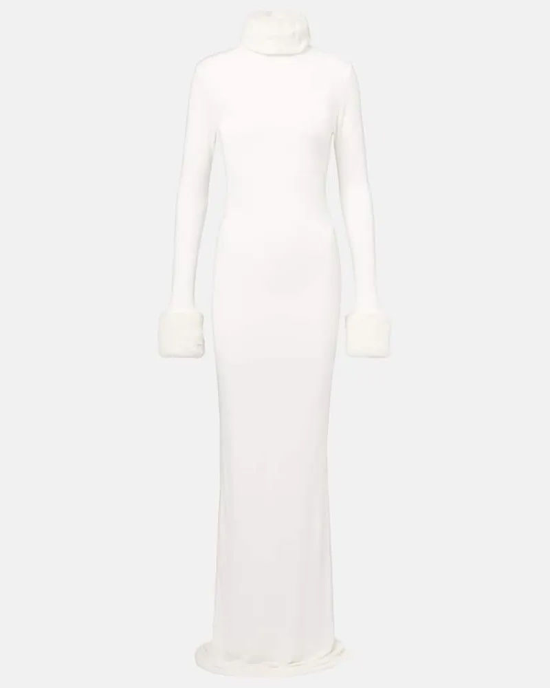The New Arrivals Ilkyaz Ozel Robe Priscilla aus Satin mit Faux Fur Weiß