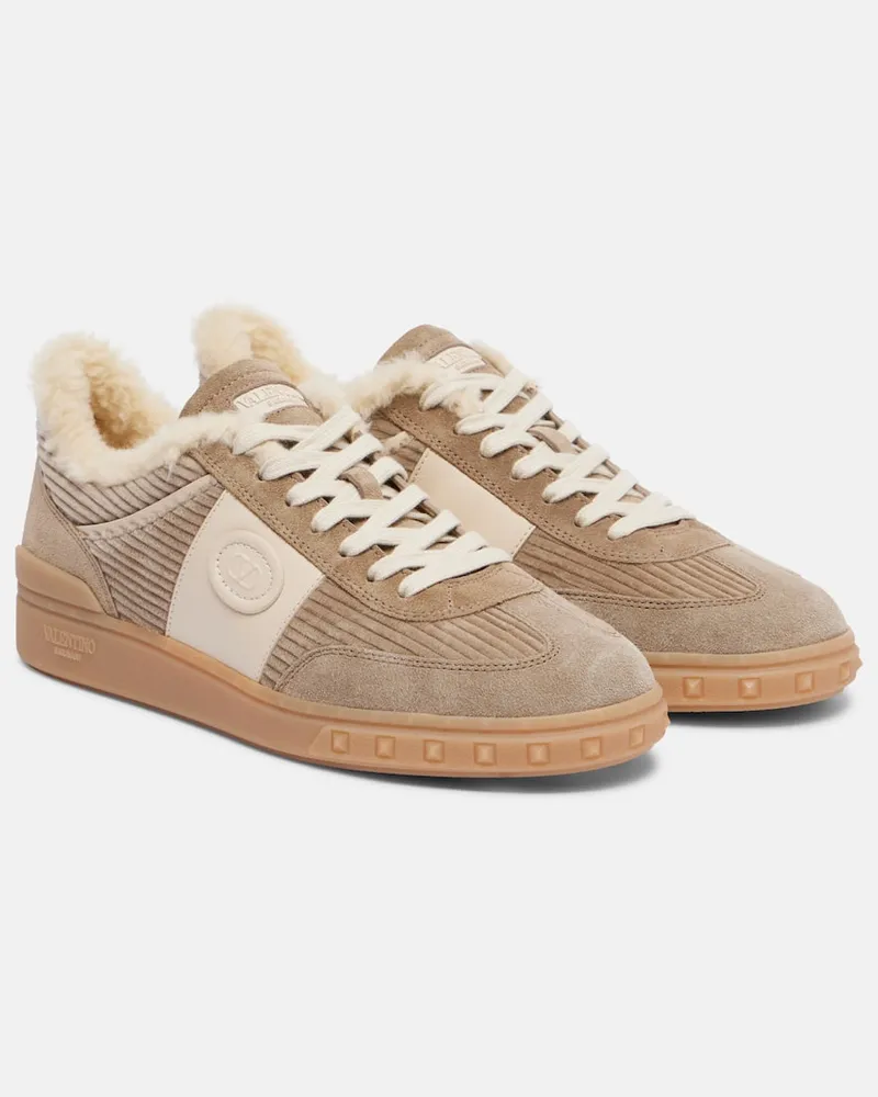 Valentino Garavani Sneakers Upvillage aus Veloursleder und Cord Beige