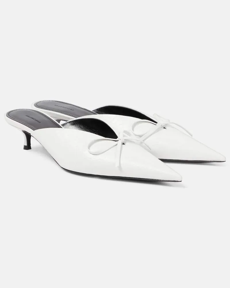 Balenciaga Mules Knife Bow aus Leder Weiß