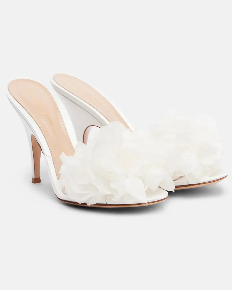 Gianvito Rossi Mules mit Blumen-Applikationen Weiß