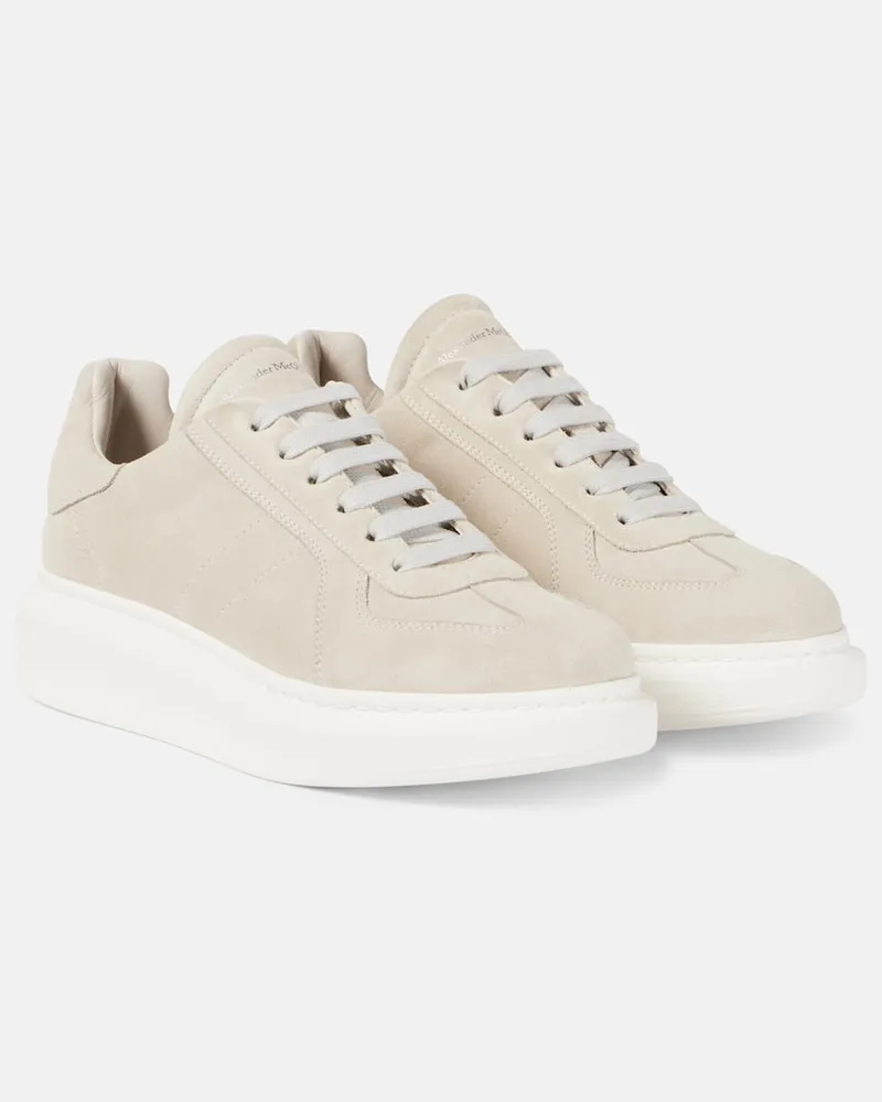 Alexander McQueen Sneakers Oversized aus Veloursleder Beige