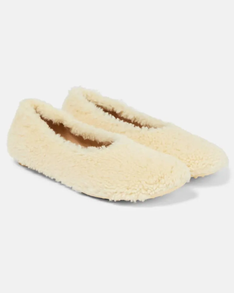 Bottega Veneta Ballerinas aus Shearling Beige