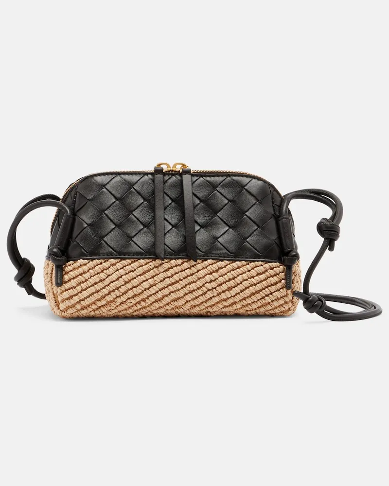 Bottega Veneta Schultertasche Concert aus Leder und Raffiabast Braun