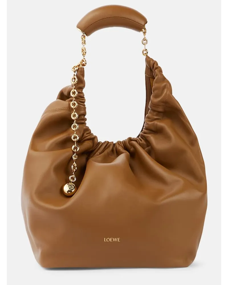 Loewe Schultertasche Squeeze Medium aus Leder Braun