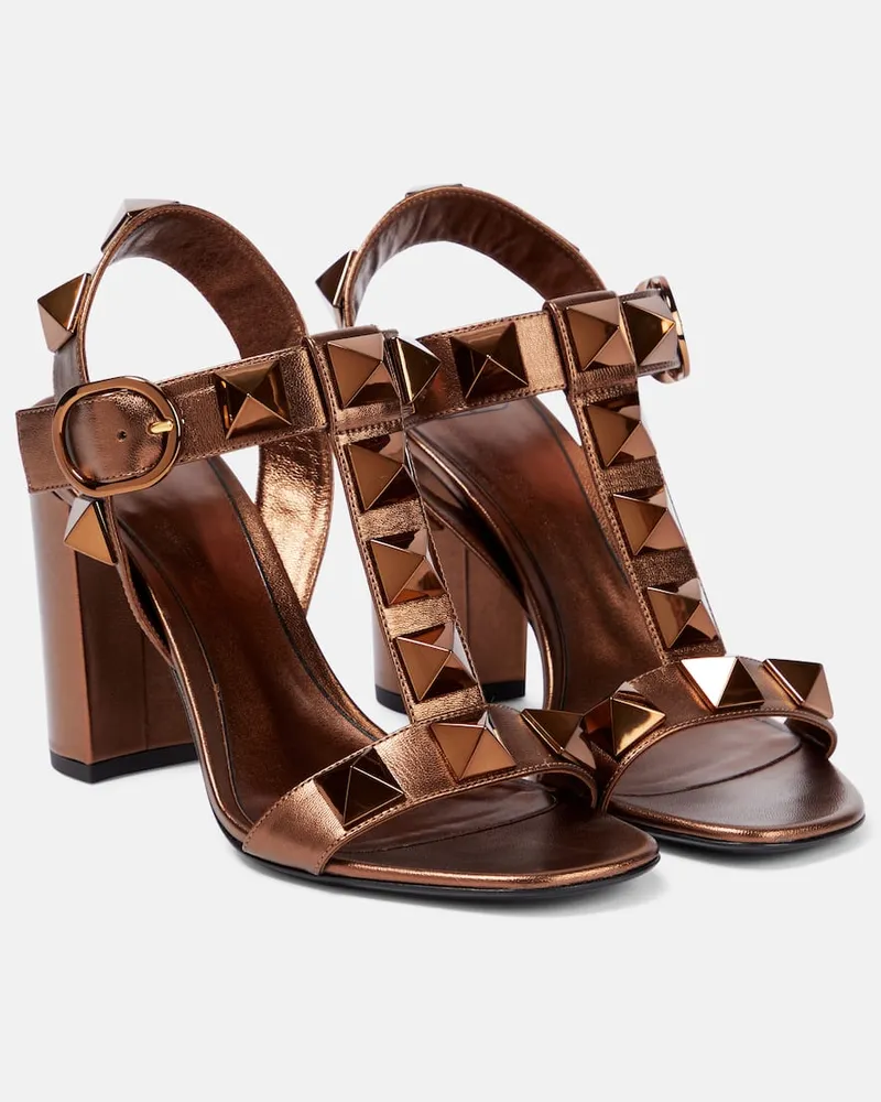 Valentino Garavani Sandalen Roman Stud 90 aus Metallic-Leder Braun
