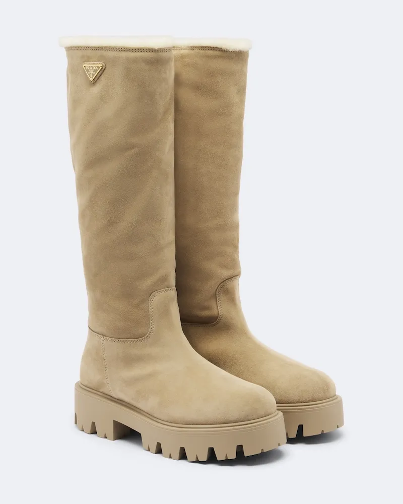 Prada Stiefel aus Veloursleder Beige