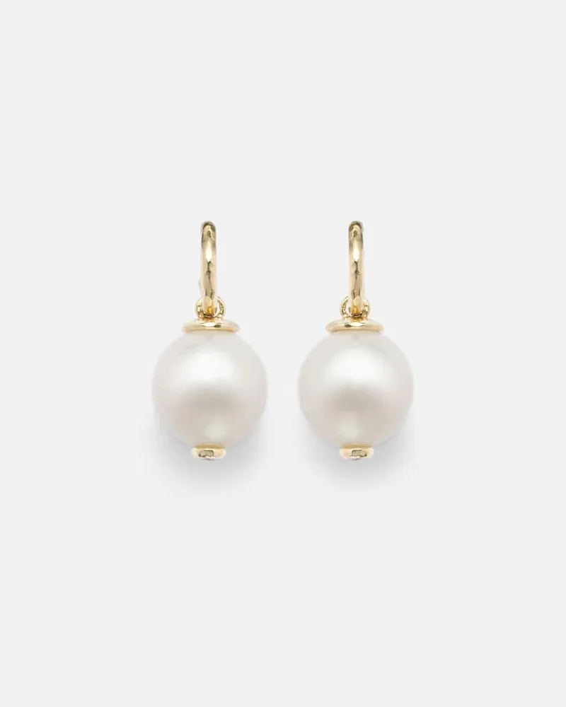 Octavia Elizabeth Ohrringe aus 18kt Gelbgold mit Diamanten und Süßwasserperlen Gold
