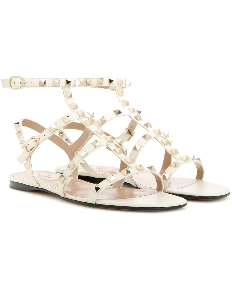 Valentino Garavani Sandalen Rockstud aus Leder Weiß