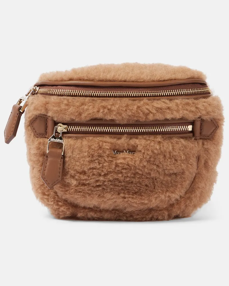 Max Mara Gürteltasche Banane Mini aus Teddyfleece Braun
