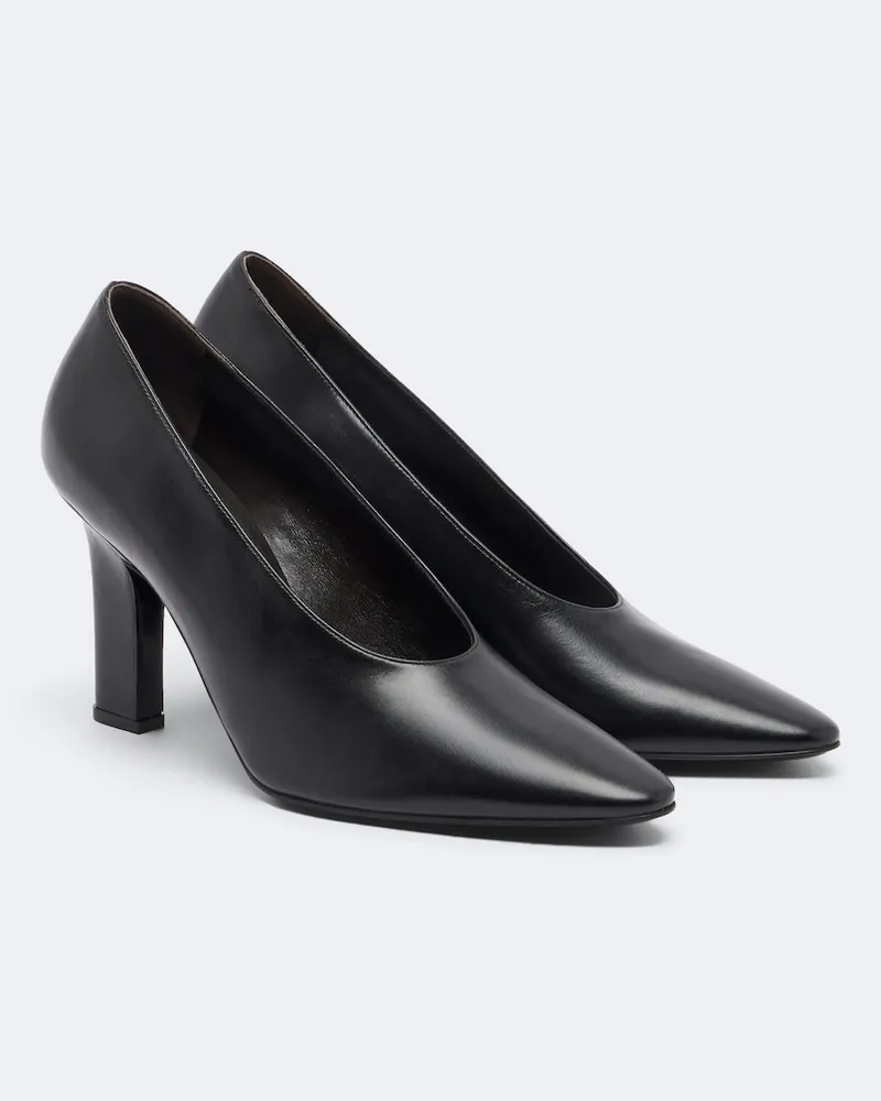 The Row Pumps Sylvia aus Leder Schwarz