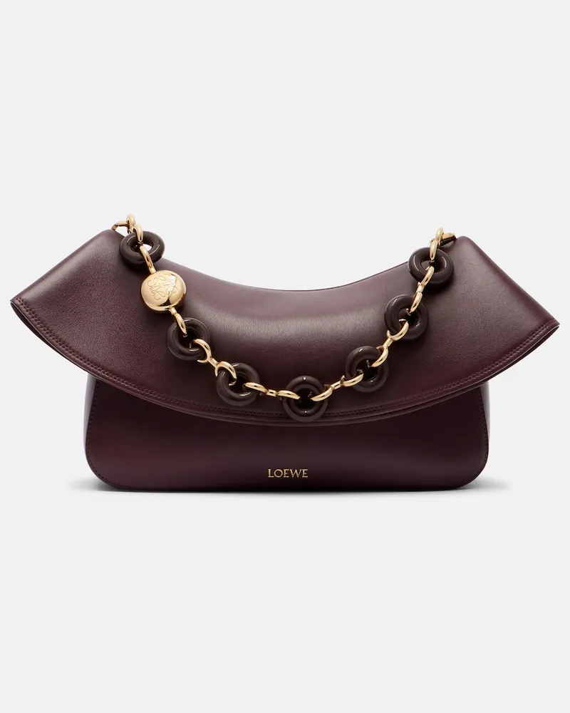 Loewe Schultertasche Ola Medium aus Leder Burgunderrot