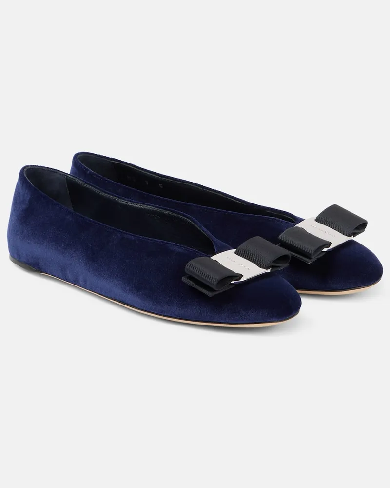 Ferragamo Ballerinas Vanna aus Samt Blau