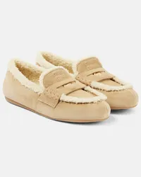 Miu Miu Mokassins aus Veloursleder mit Shearling Beige