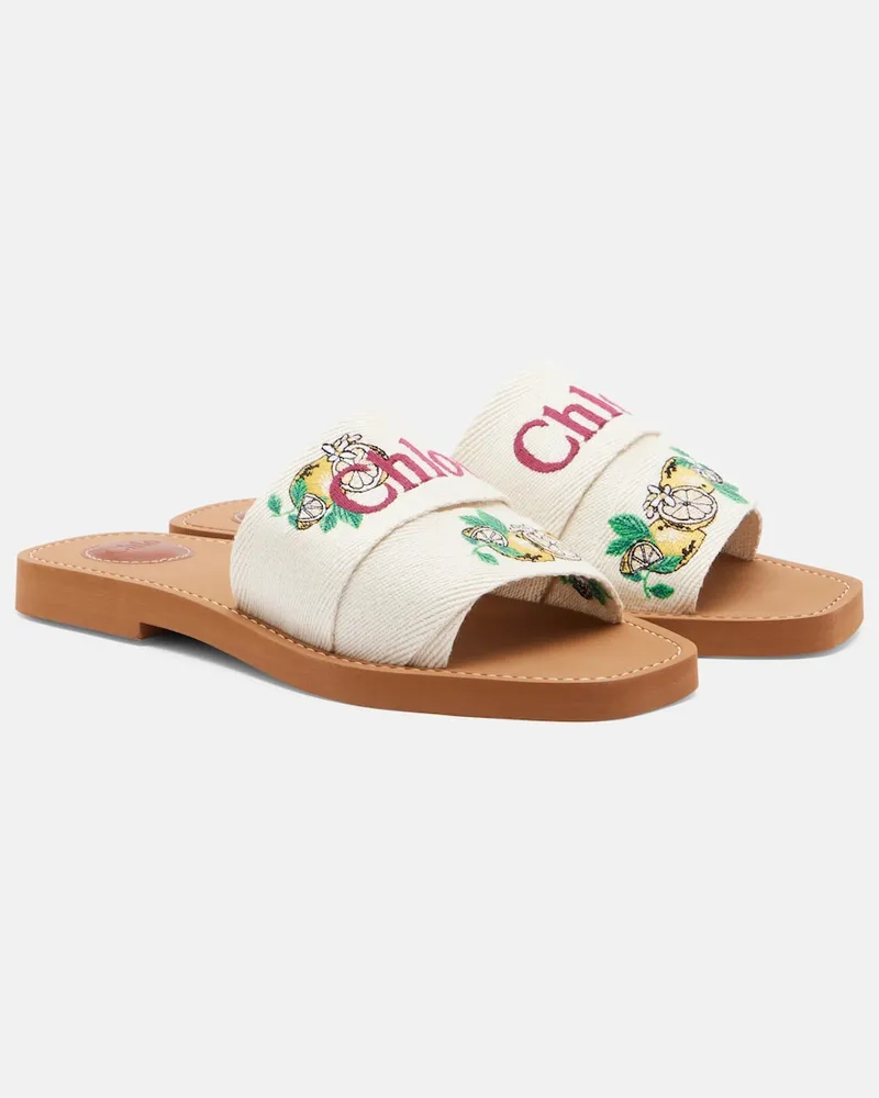 Chloé Chloé Bestickte Pantoletten Woody aus Leinen Weiß