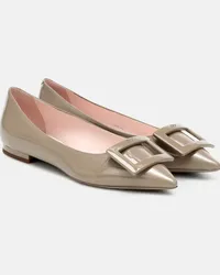 Roger Vivier Ballerinas Gommettine Ball aus Lackleder Beige