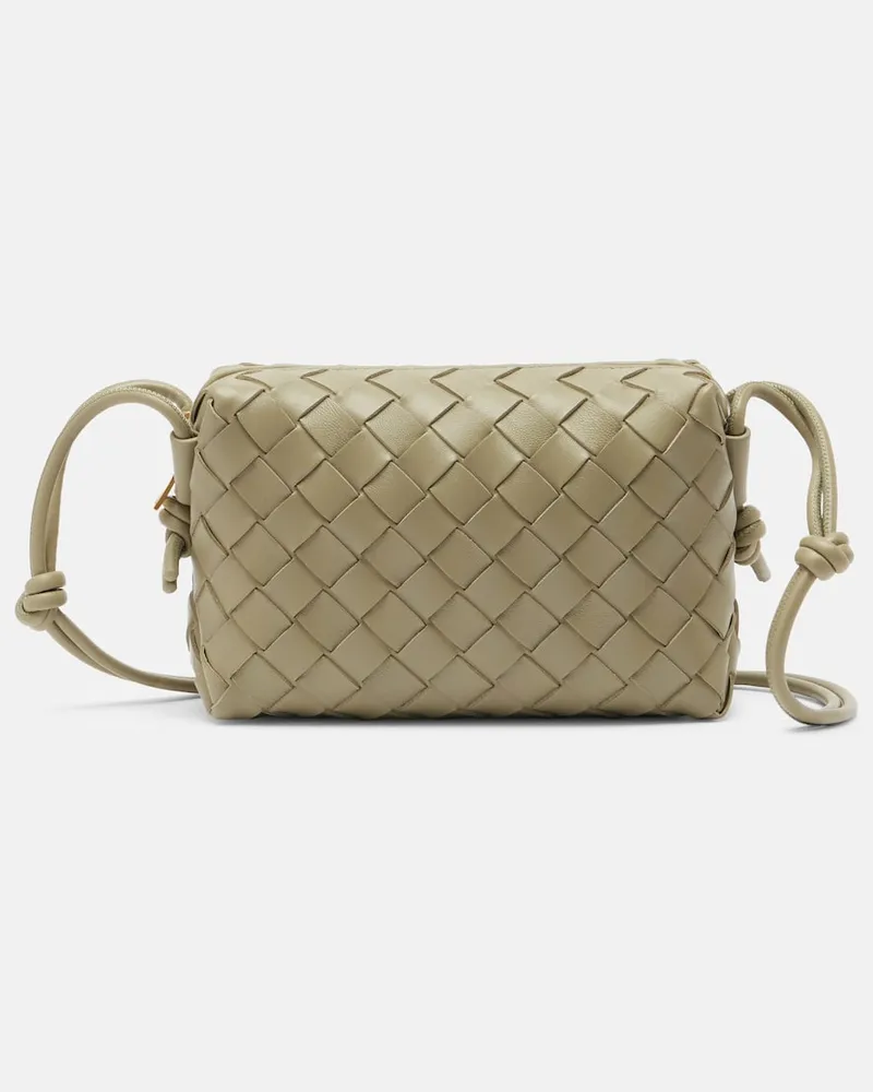 Bottega Veneta Schultertasche Loop Mini aus Leder Grün