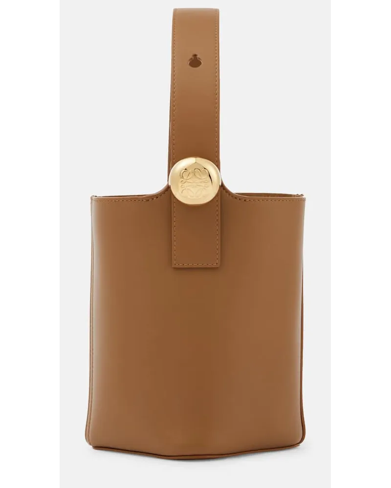 Loewe Bucket Bag Pebble Mini aus Leder Braun