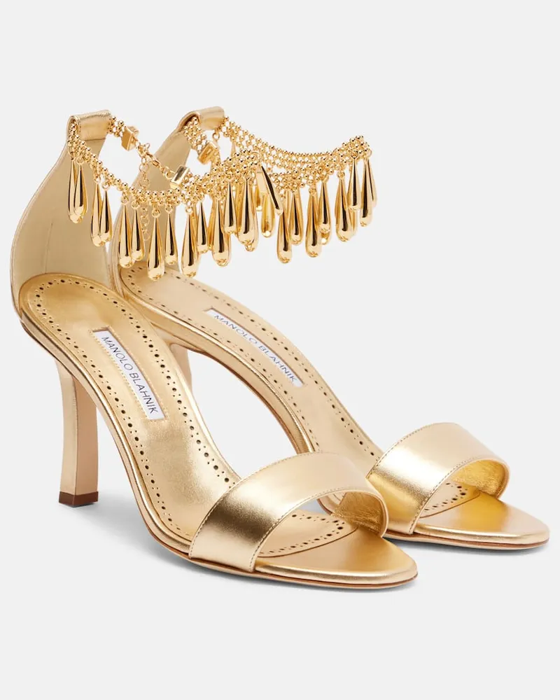 Manolo Blahnik Verzierte Sandalen Nicusan 90 aus Metallic-Leder Gold