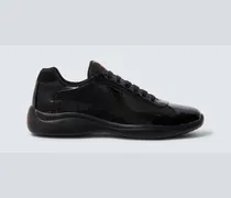 Sneakers aus Lackleder