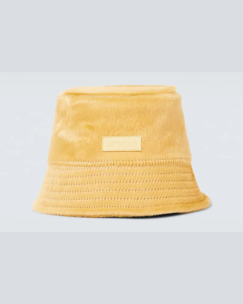 Jacquemus Hut Le Bob Sperone aus Kalbshaar Gelb