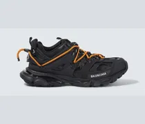Sneakers Track