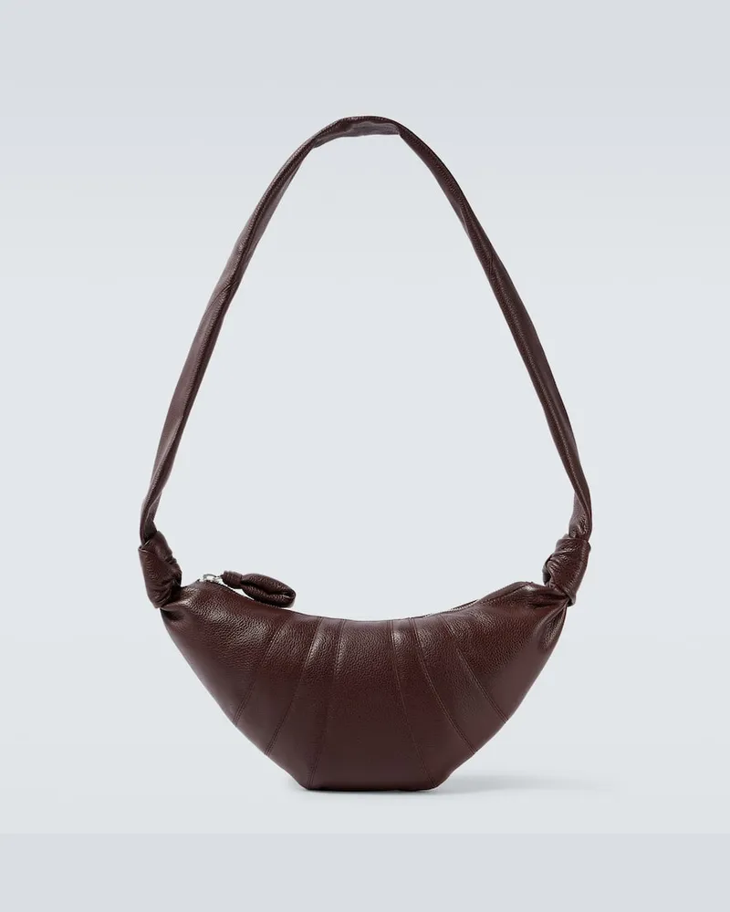 Christophe Lemaire Crossbody Bag Croissant Small aus Leder Braun