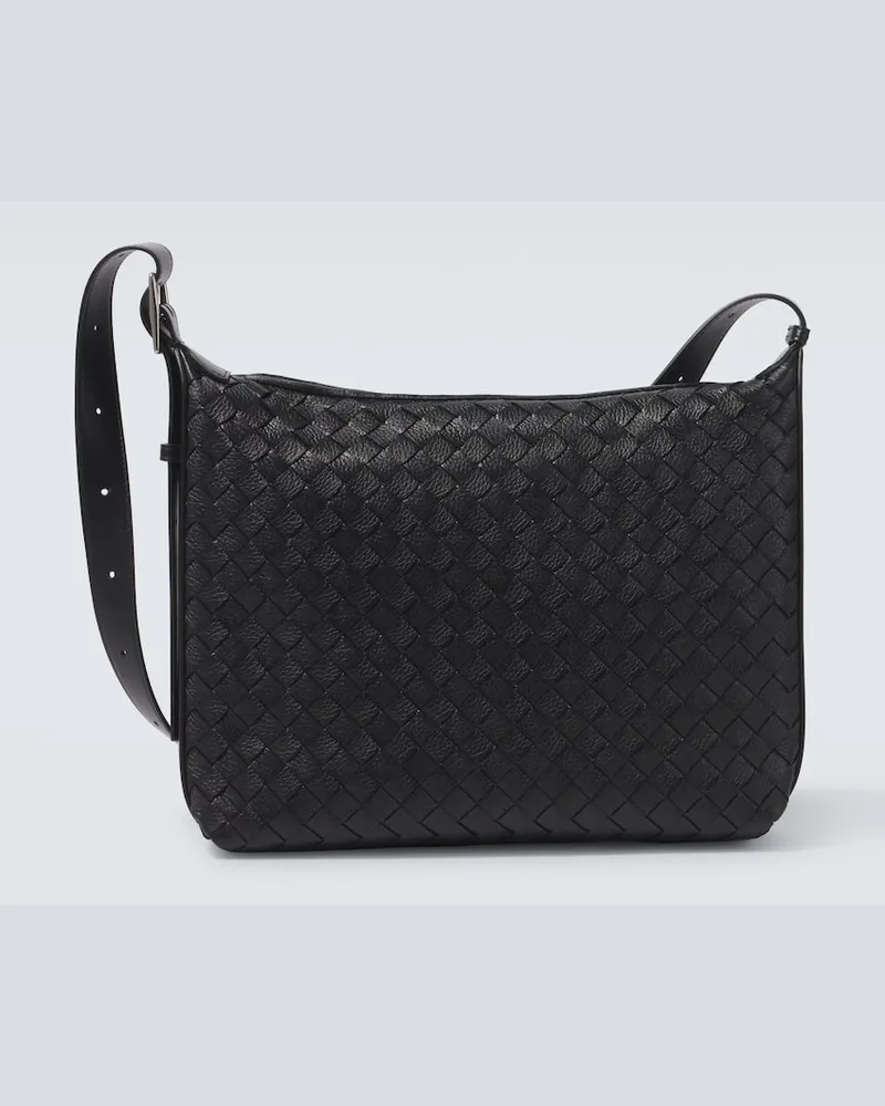 Bottega Veneta Messenger Bag Traveller Small aus Leder Schwarz