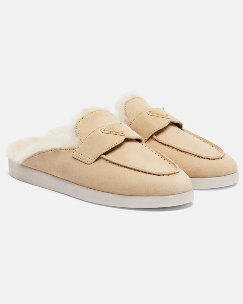 Prada Slippers aus Veloursleder mit Shearling Beige