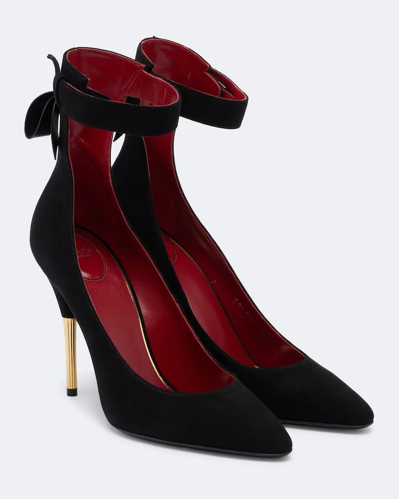 Valentino Garavani Pumps Fatale aus Veloursleder Schwarz