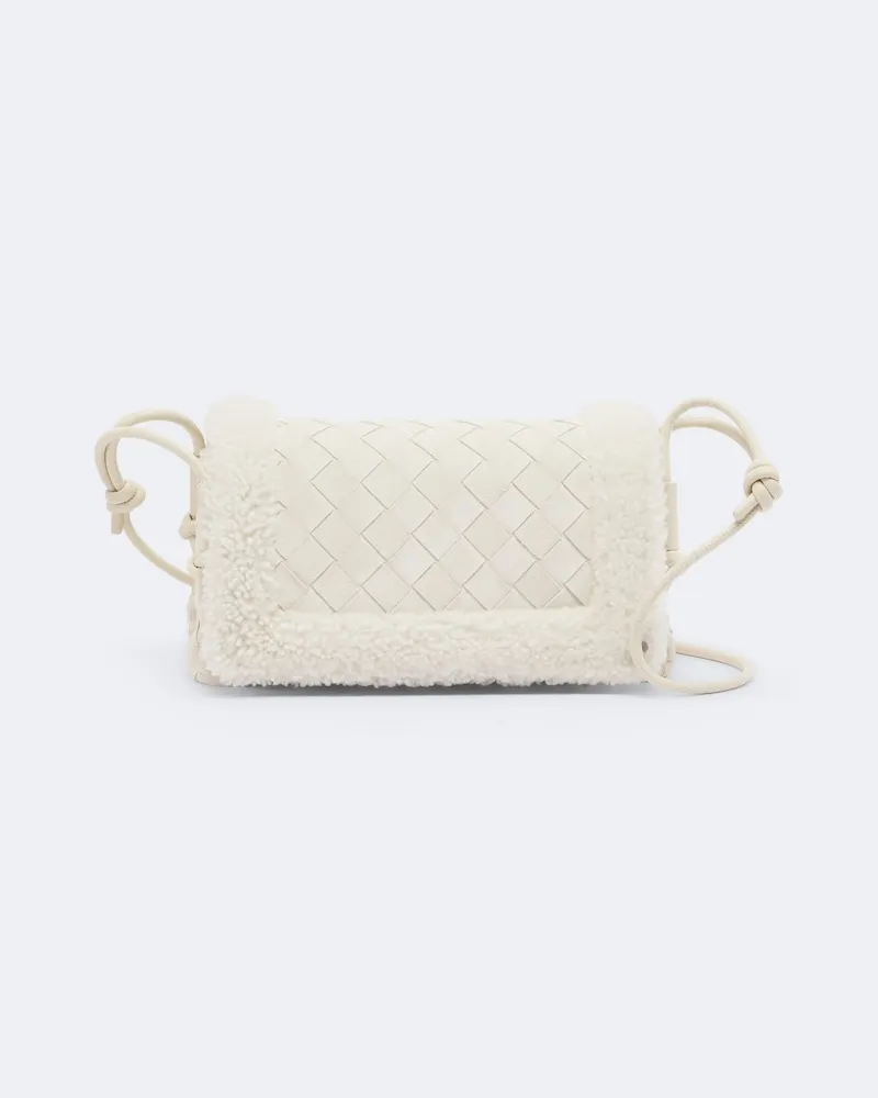 Bottega Veneta Crossbody Bag Notturno aus Velourleder Weiß