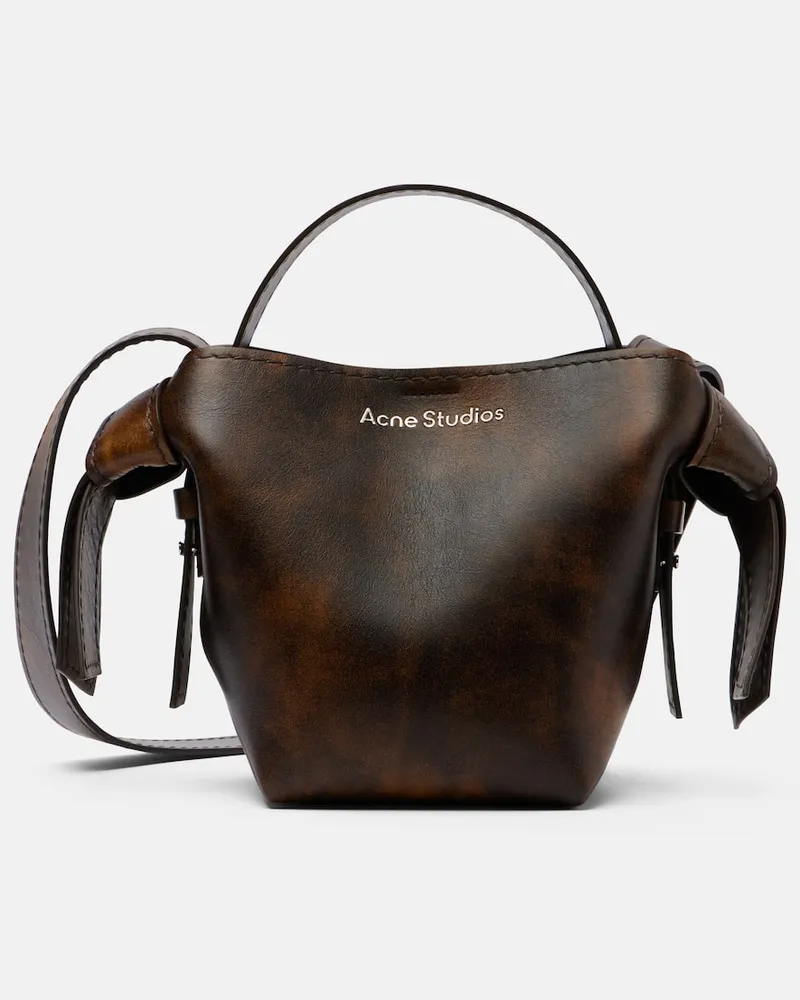 Acne Studios Schultertasche Musubi Mini aus Leder Braun