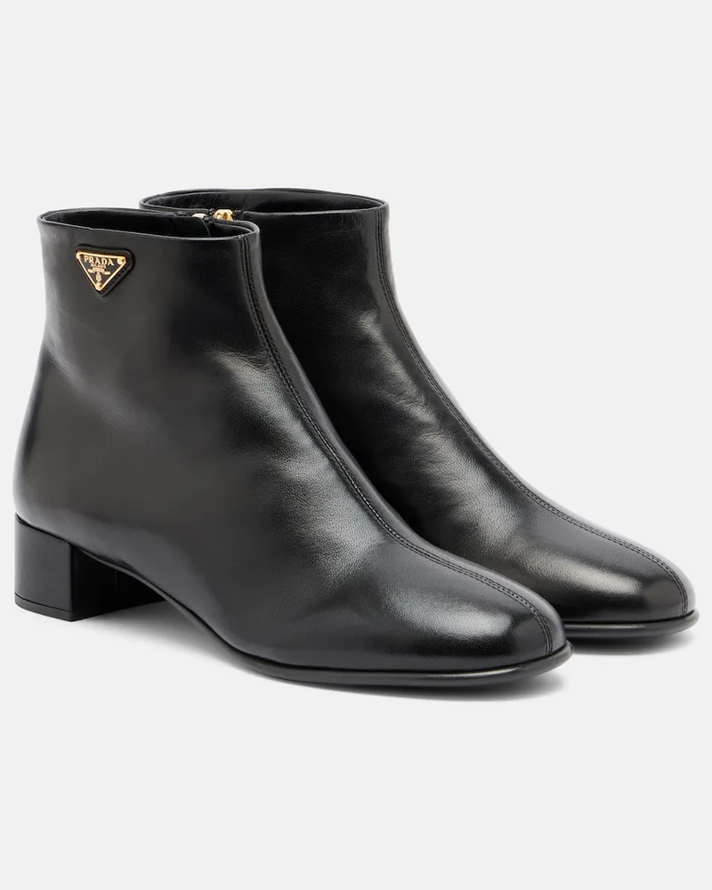Prada Ankle Boots aus Leder Schwarz