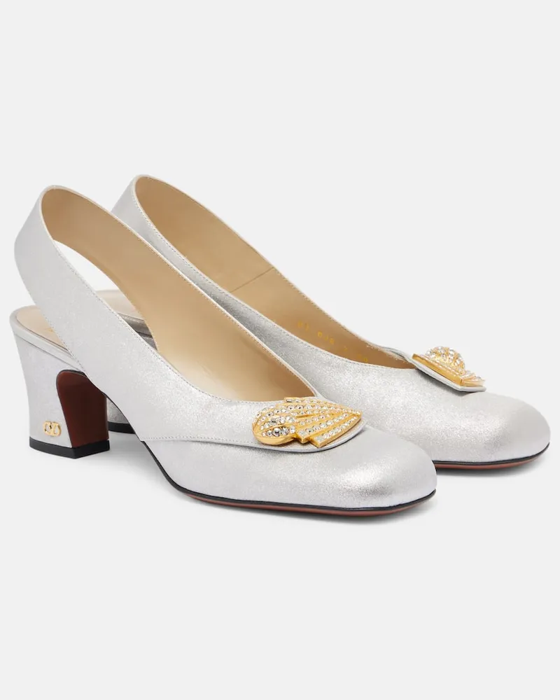 Valentino Garavani Verzierte Slingback-Pumps Adamantine aus Satin Silber