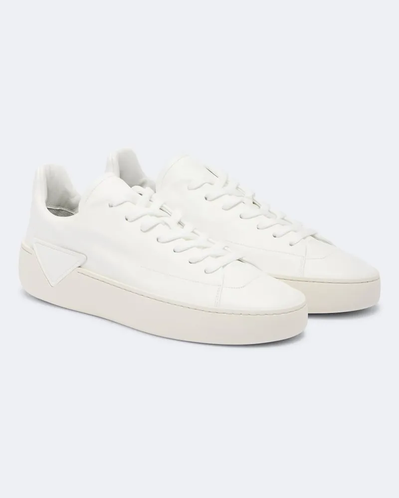 Prada Sneakers Court aus Leder Weiß