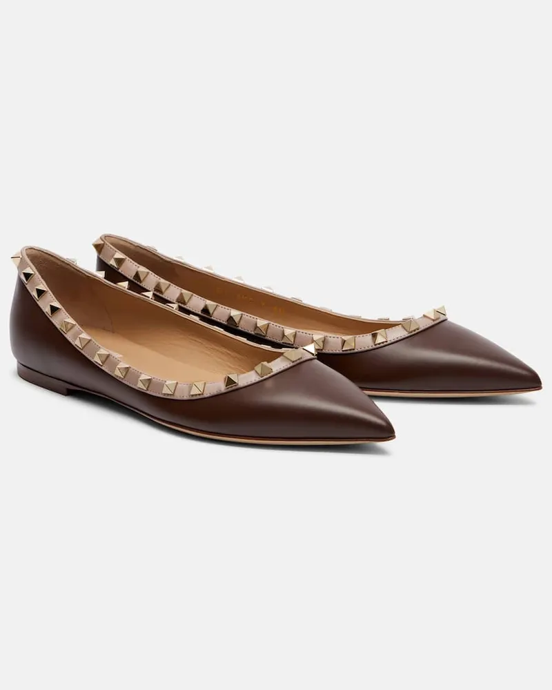 Valentino Garavani Ballerinas Rockstud aus Leder Braun