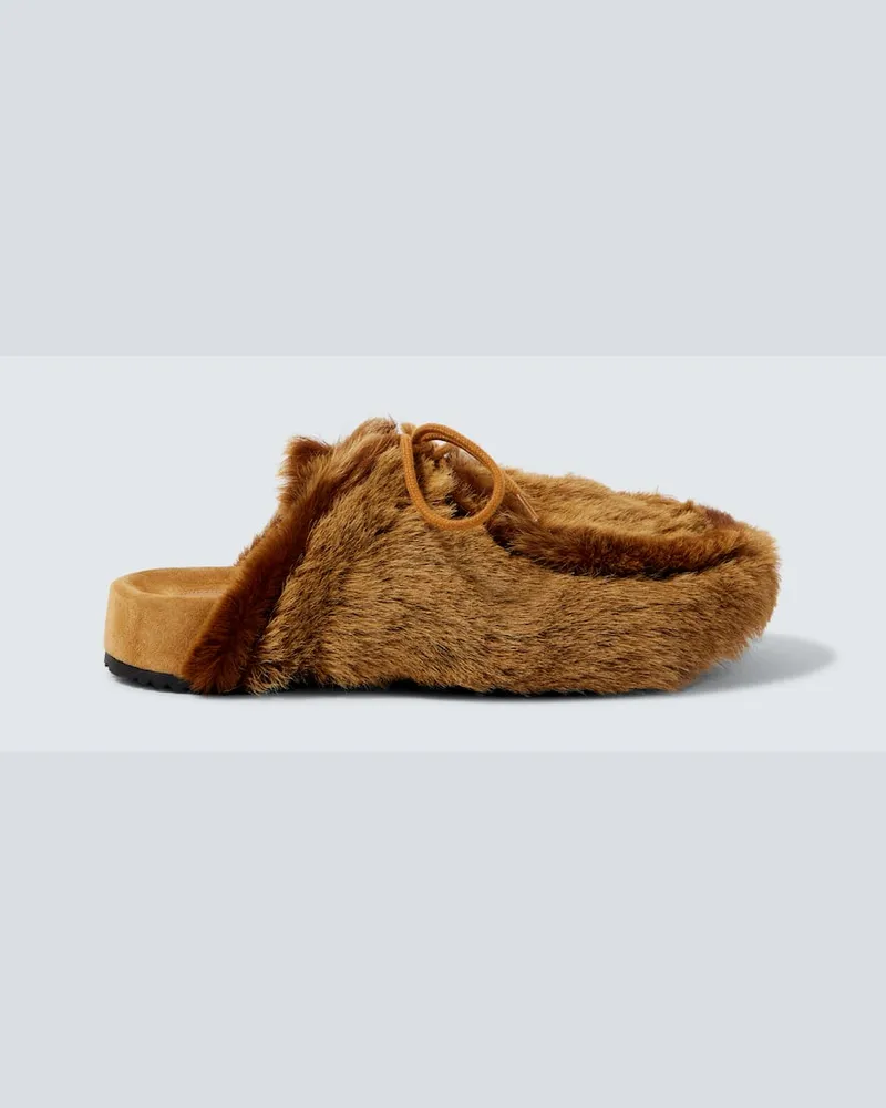 Dries van Noten Slippers aus Shearling Braun