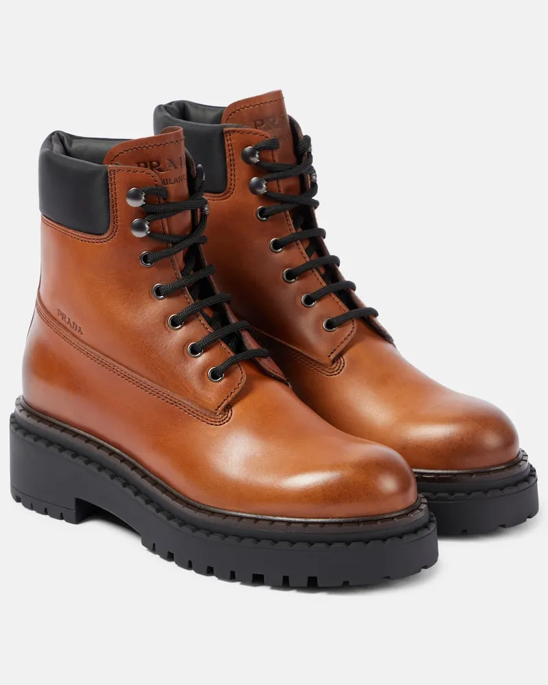 Prada Schnürstiefel aus Re-Nylon und Leder Braun