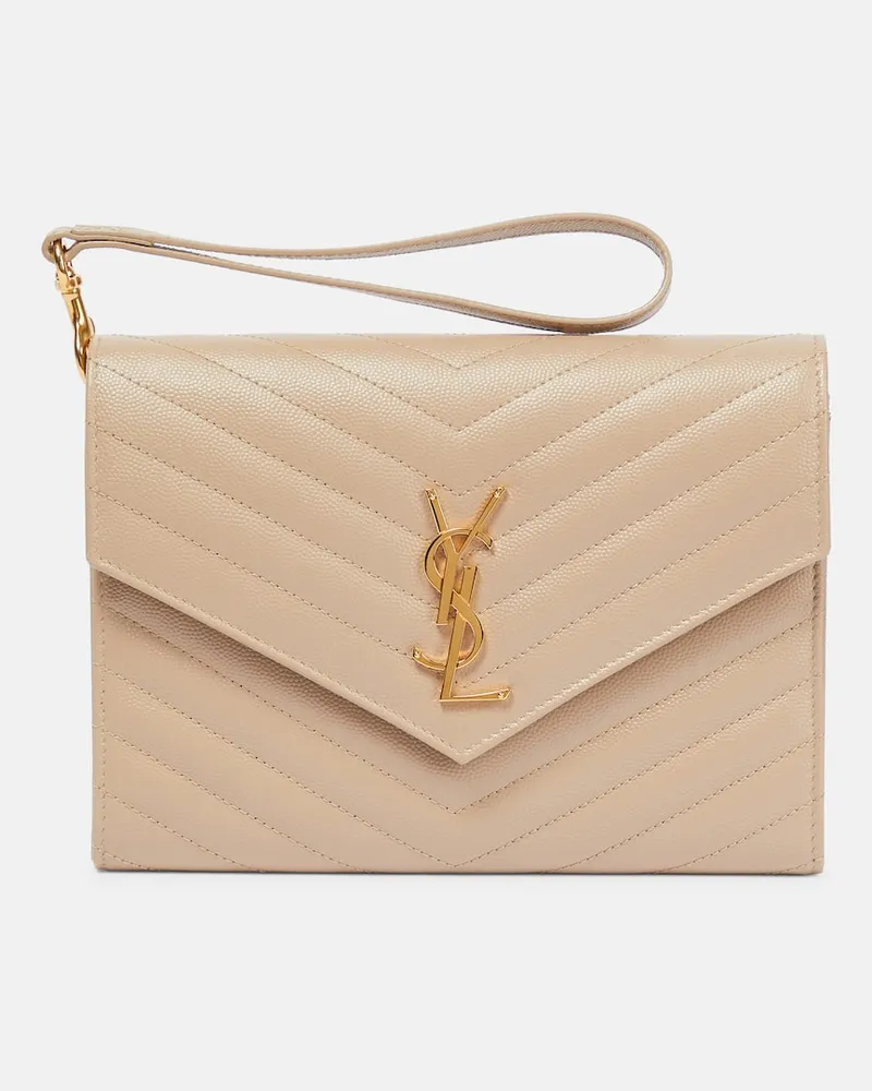 Saint Laurent Clutch Cassandre Small aus Matelassé-Leder Beige