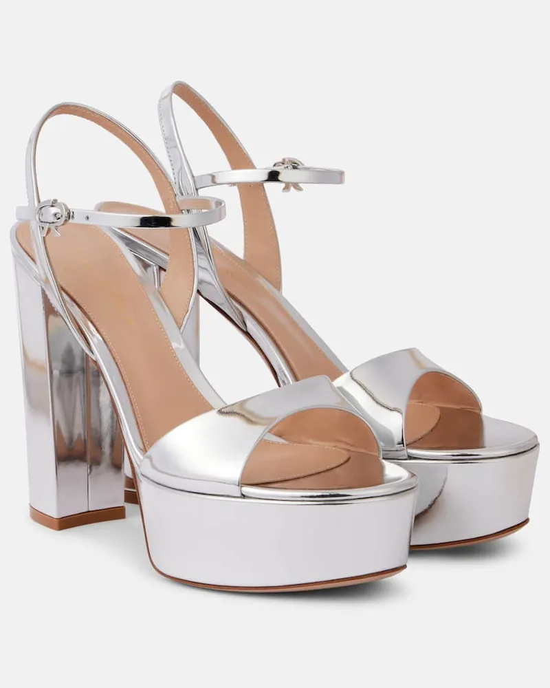 Gianvito Rossi Plateausandalen aus Metallic-Leder Silber