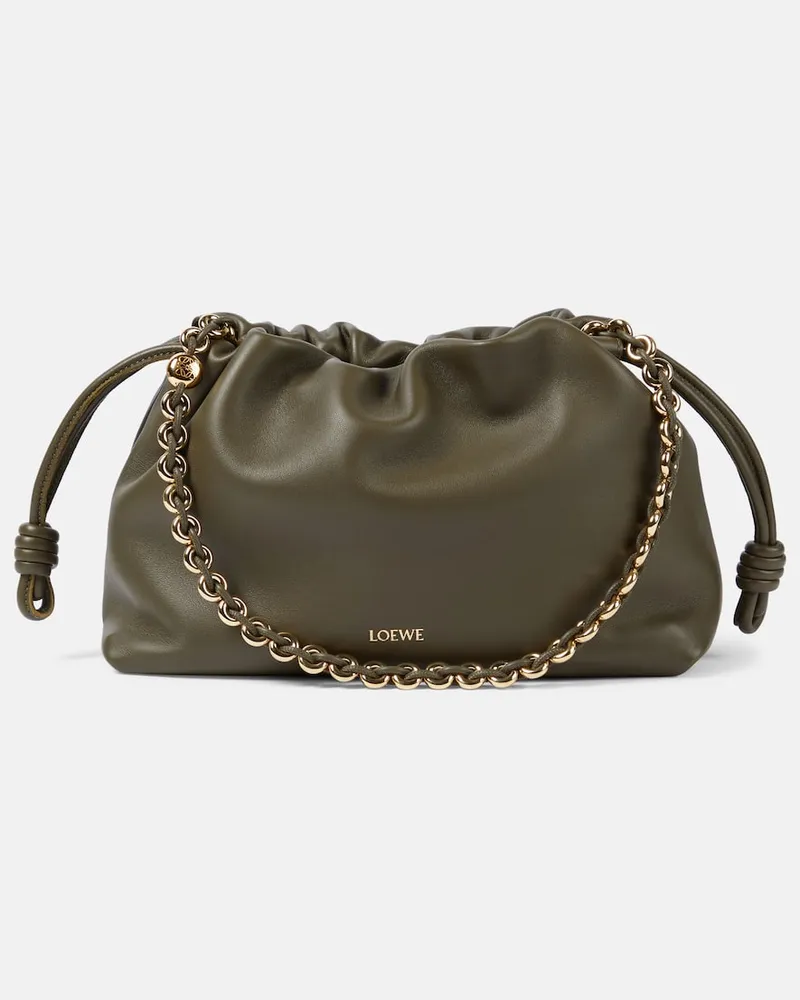 Loewe Clutch Flamenco Medium aus Leder Grün