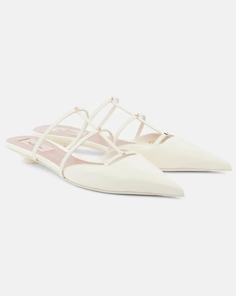 Valentino Garavani Mules Rockstud Wispy 20 aus Leder Weiß