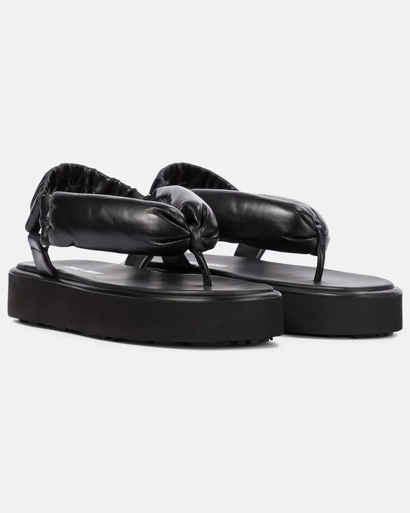 Miu Miu Sandalen aus Leder Schwarz