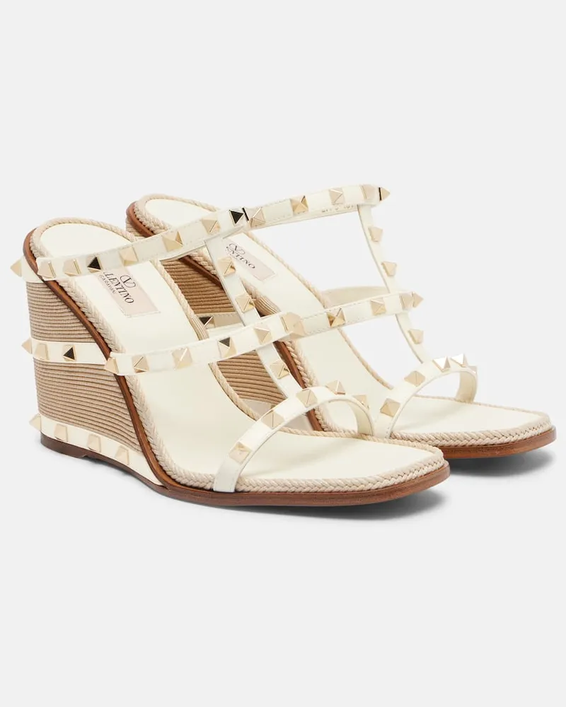 Valentino Garavani Wedge-Sandalen Rockstud 100 aus Leder Weiß