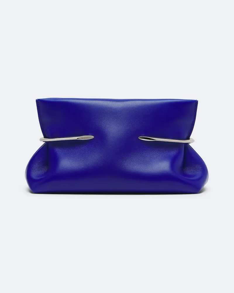 Givenchy Clutch Pinch aus Leder Blau